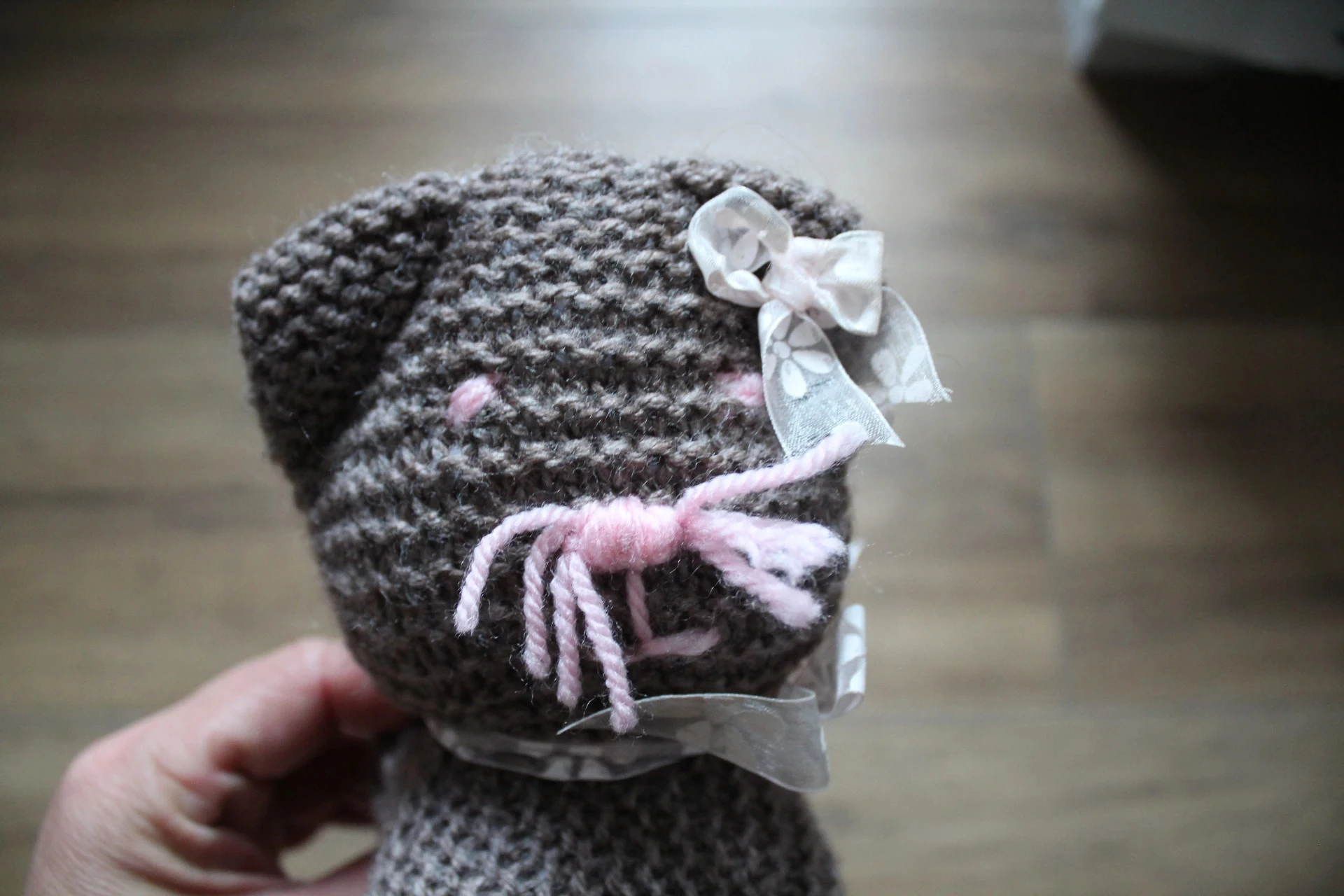 Doudou Chat en tricot fait main - Marron et Rose – photo 6